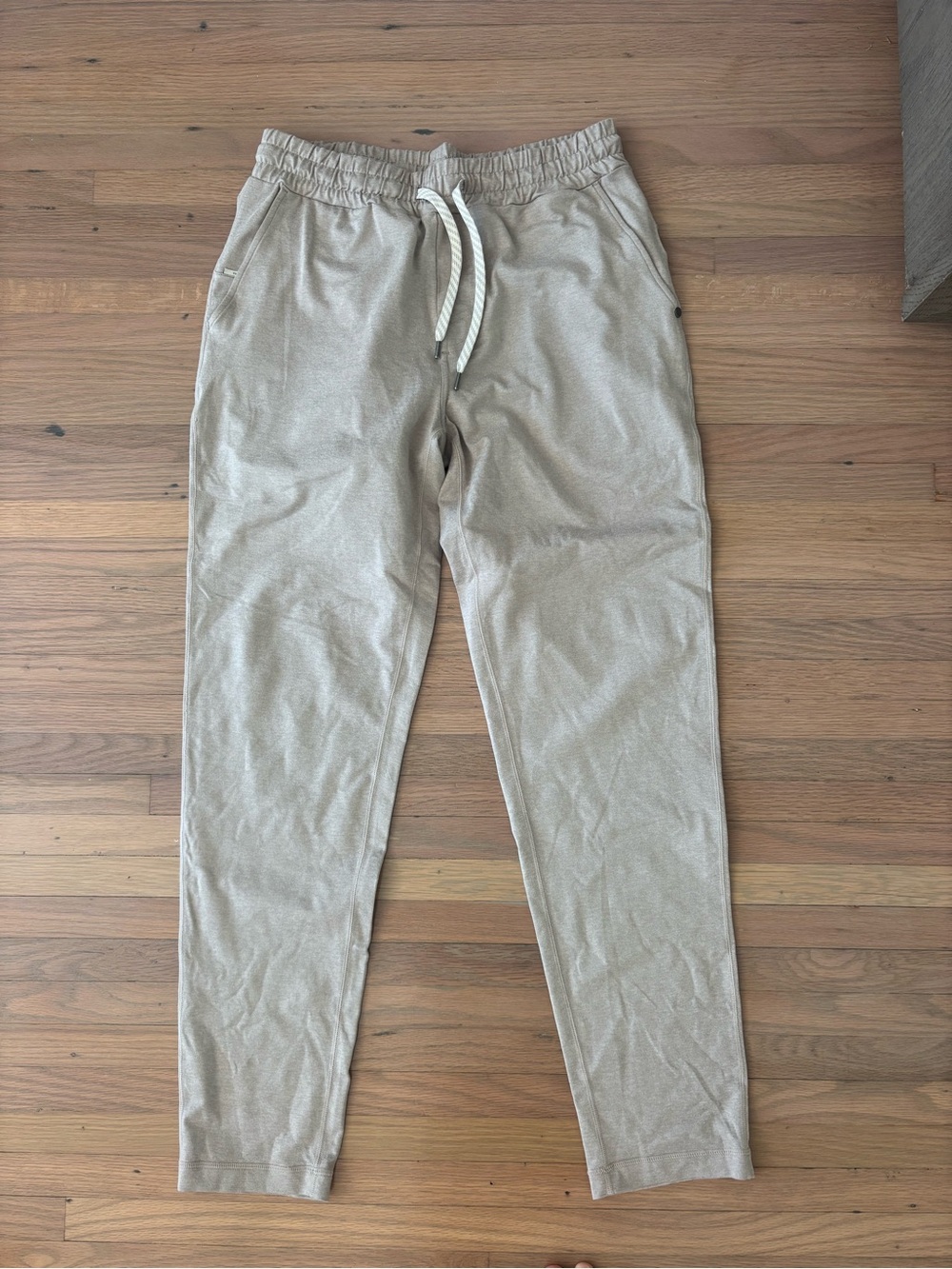 Vuori Men's Drawstring Joggers - Light Khaki